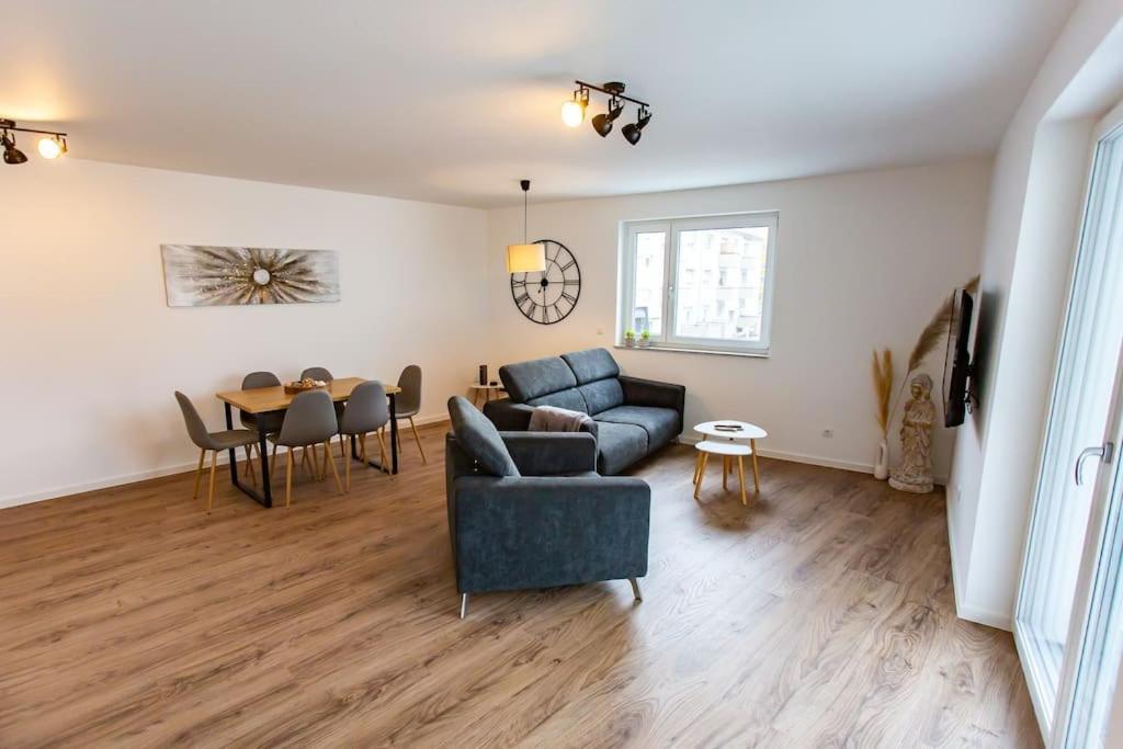 Grosse Cozy 4-Zi-Whg Mit Balkon Naehe Europa Park Und Rulantica Lägenhet Lahr  Exteriör bild