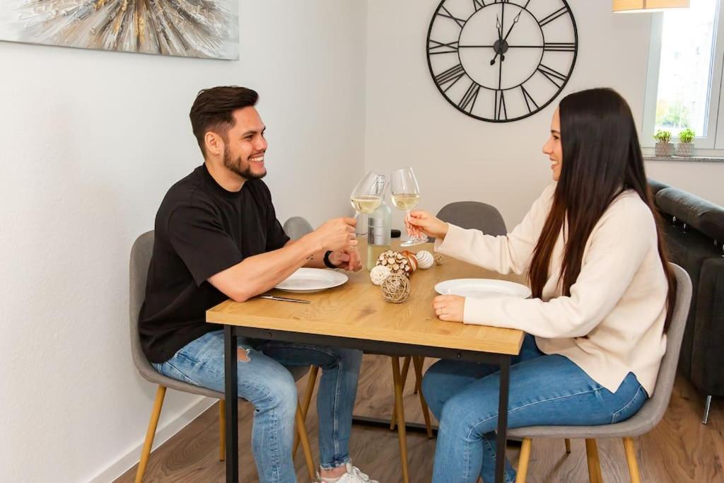 Grosse Cozy 4-Zi-Whg Mit Balkon Naehe Europa Park Und Rulantica Lägenhet Lahr  Exteriör bild